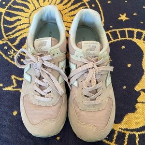 Women’s New Balance 574 Sneaker